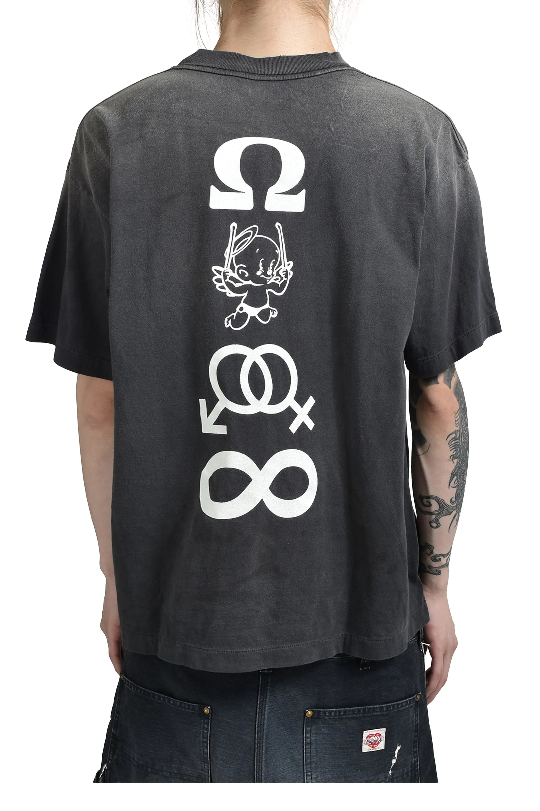 SAINT Mxxxxxx CANDLE SS TEE/BLK Slogan candle distressed TEE Little angel short sleeves on the back Washed in black S-XL Same as the original version Cylindrical side seam OE yarn fabric Garment dyeing Fade in heavy washes Fade with horse plaster on the bust Correct version matching Original version accessories Original level printing restoration